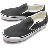 TENIS VANS VN000EYECHR UNI CLASSIC SLIP-ON